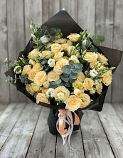 Букет цветов из:  Розы и Лизиантусы в Мирном