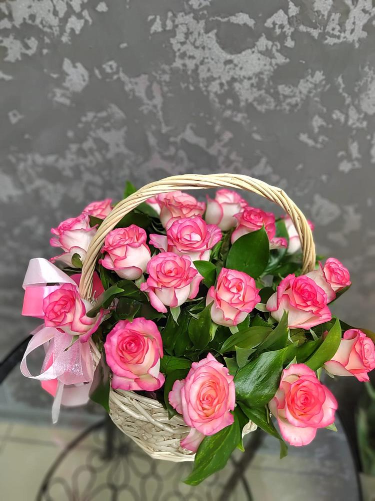 Цветочная композиция из Розы в корзине в Мирном