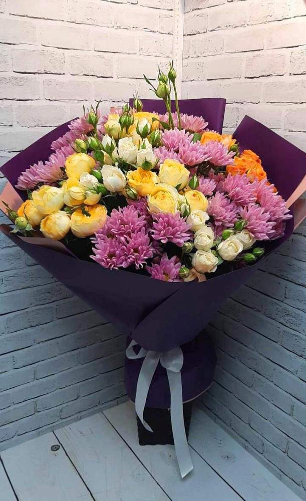 Букет цветов из: Хризантемы и Розы в Мирном