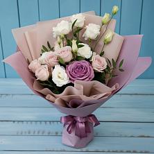 Букет цветов из:  Розы и Лизиантусы в Мирном