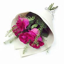 Букет цветов из:  Розы в Мирном