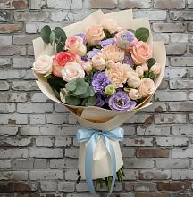 Букет цветов из:  Розы, Лизиантусы и Гвоздики #REPLACE_PRED# Мирном
